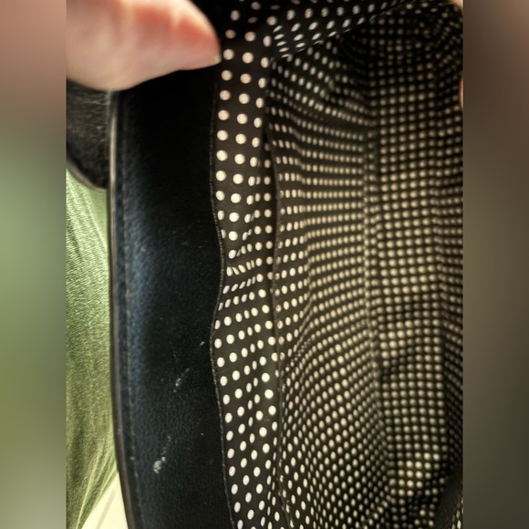 KATE SPADE EUC Villabella satchel bag Black/Cream w/ Bow 15”x9x5, minor callout - Picture 8 of 8